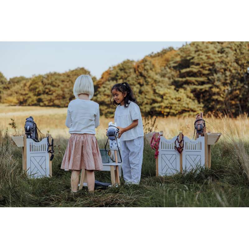 ByAstrup stal 4 stokpaarden