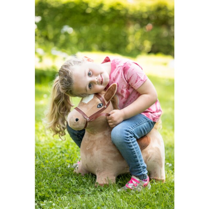 HKM skippybal paard lichtbruin