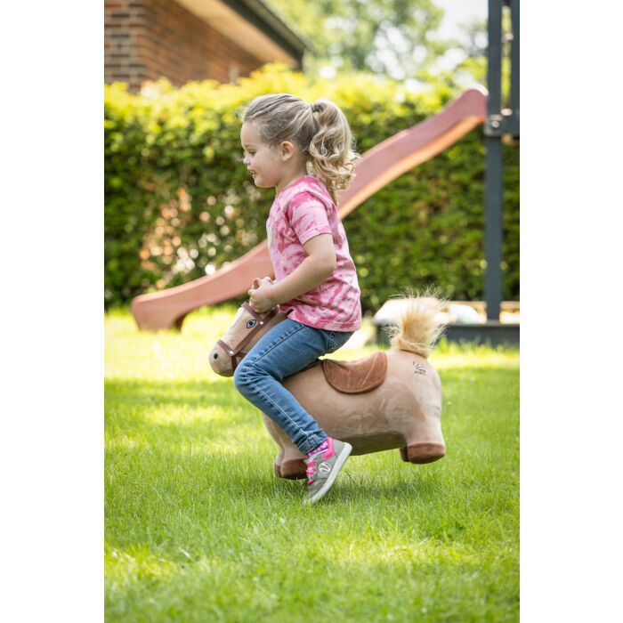 HKM skippybal paard lichtbruin