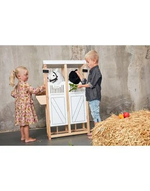 Dubbele stal voor stokpaarden