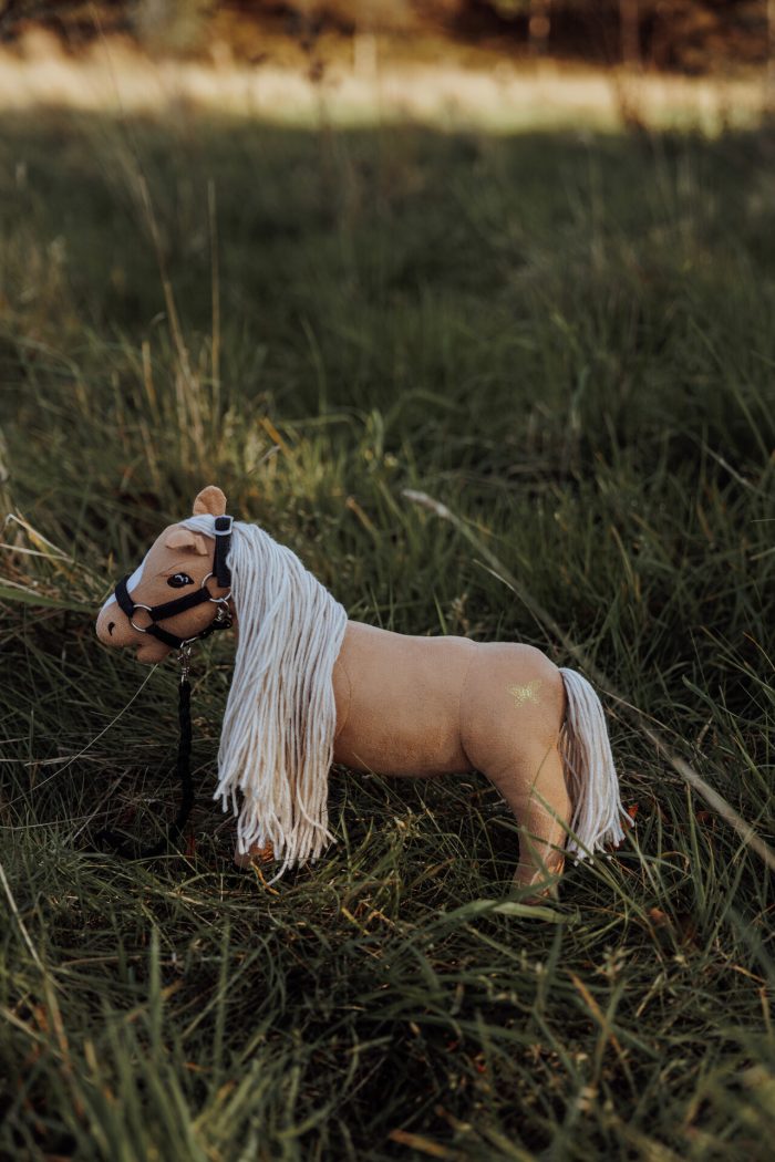 ByAstrup Cuddle pony blond