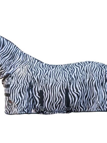 HKM vliegendeken met hals en buikflap