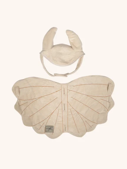 ByAstrup zadeldek en mutsje crème